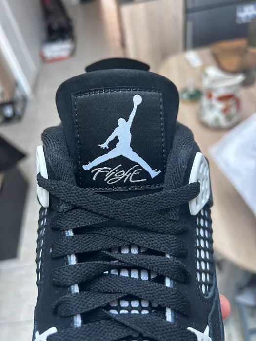 Buty meskie Mokasyny Jordan_4_Retro_White_Thunder Roz.44