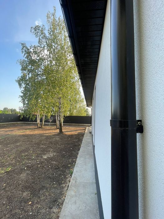 Продаж 1 поверхового будинку з ділянкою 5.5 сотки ,120м2.