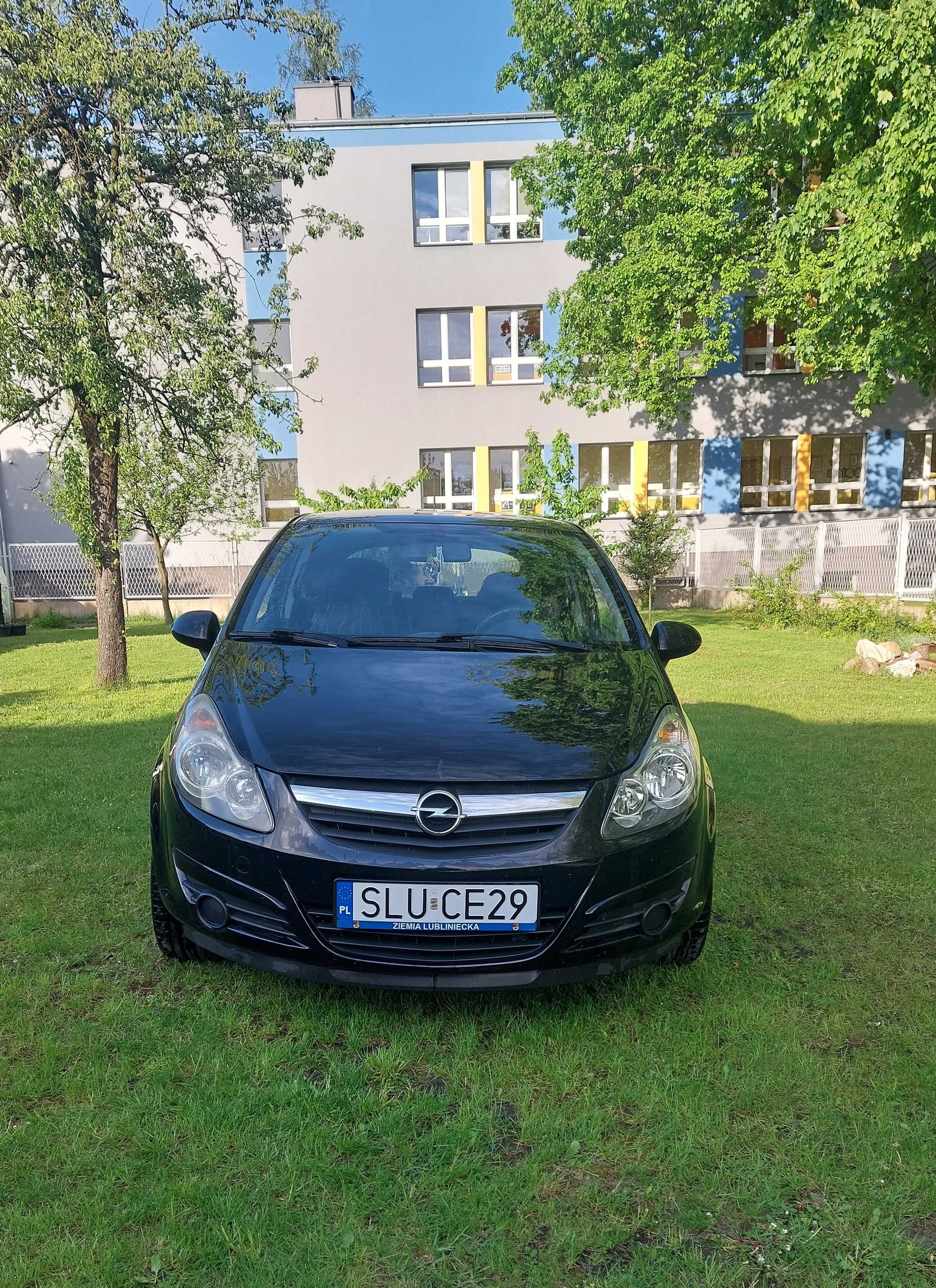 OPEL CORSA D w wersji na 111 lat Opla