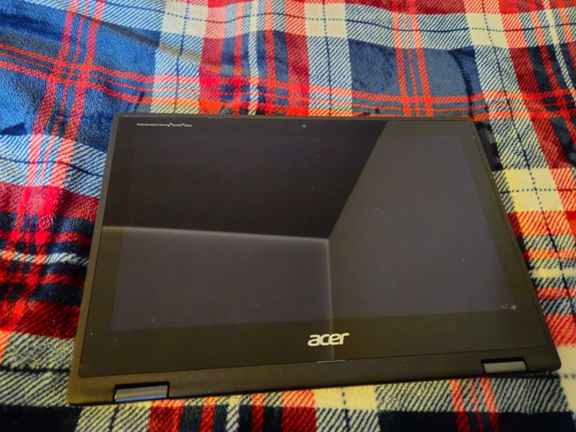 Acer Tableto-Laptop USB x2/MicroSD/C/słuchawki + Obrotowy ekran