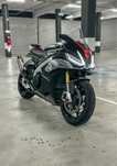 Mota aprilia rsv4