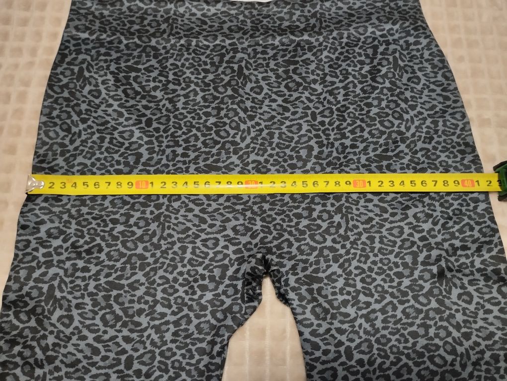 Spodnie legginsy getry w panterkę z wysokim stanem S/M