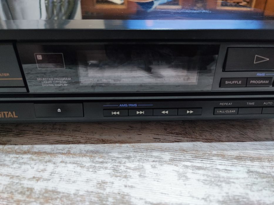 Odtwarzacz CD Sony CDP-310.