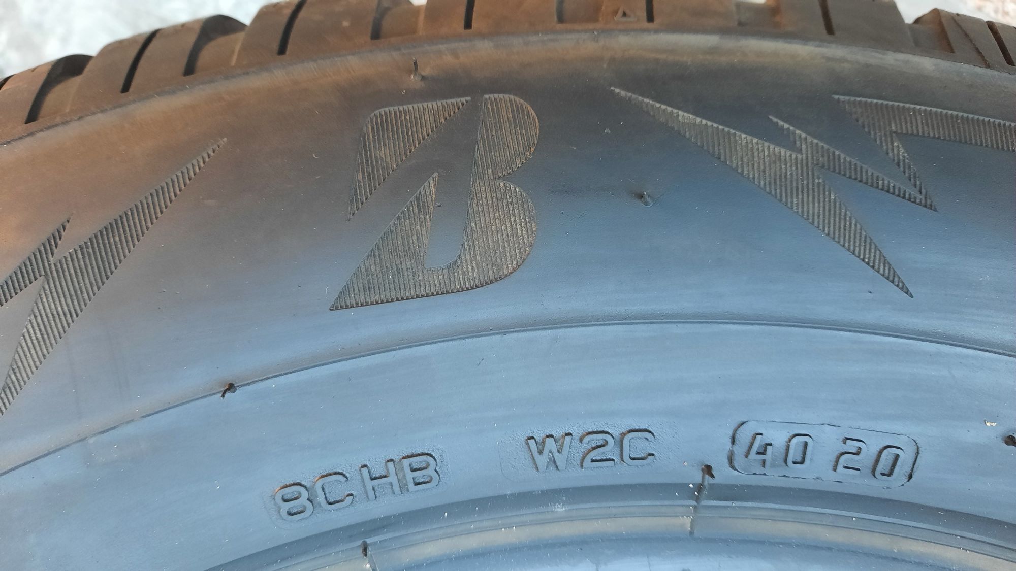 Bridgestone 215/65 R16 Blizzak 2020 bieżnik 7 mm