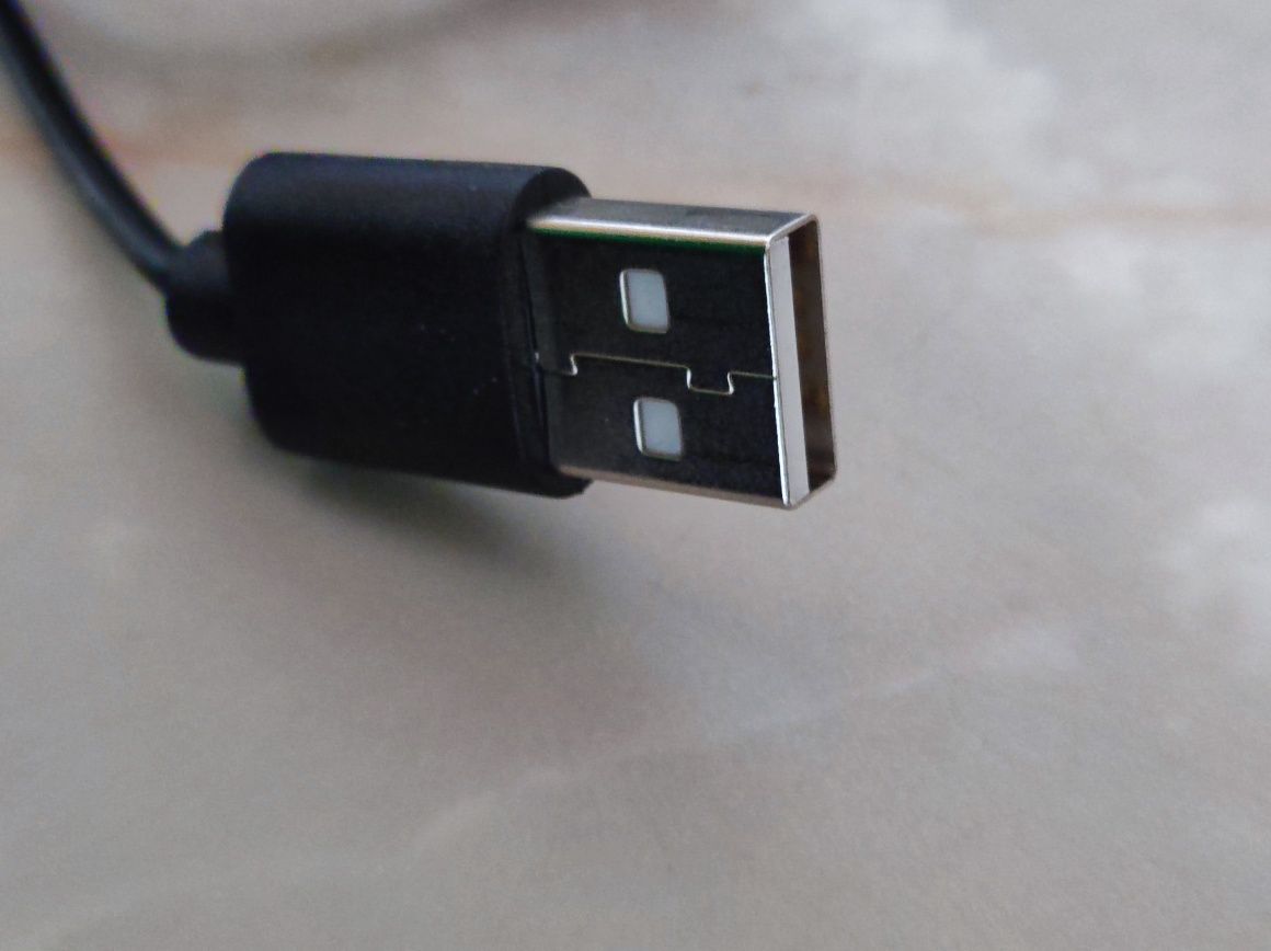 Przewod USB - Lightning (iPhone)