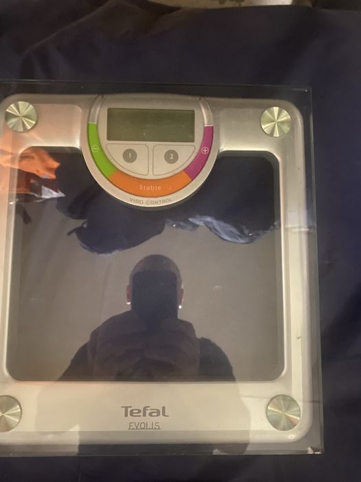 Напольниє ваги Тефаль