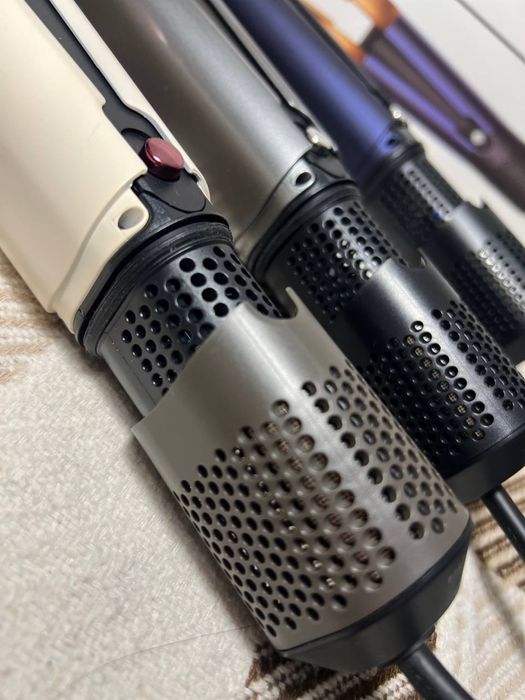 Airstrait HT01 — бюджетна версія Dyson Airstrait