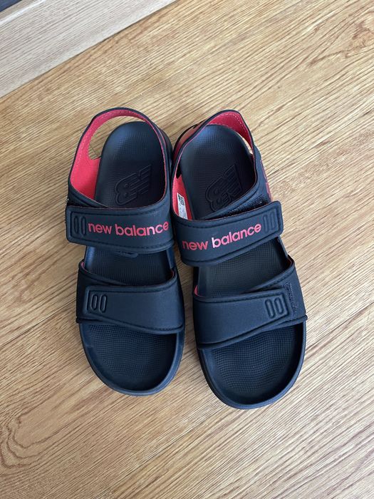 Босоніжки new balance оригінал