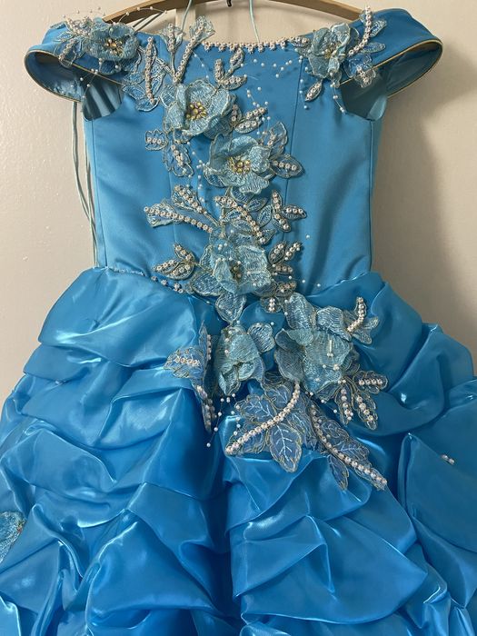 Випускна сукня для дівчинки