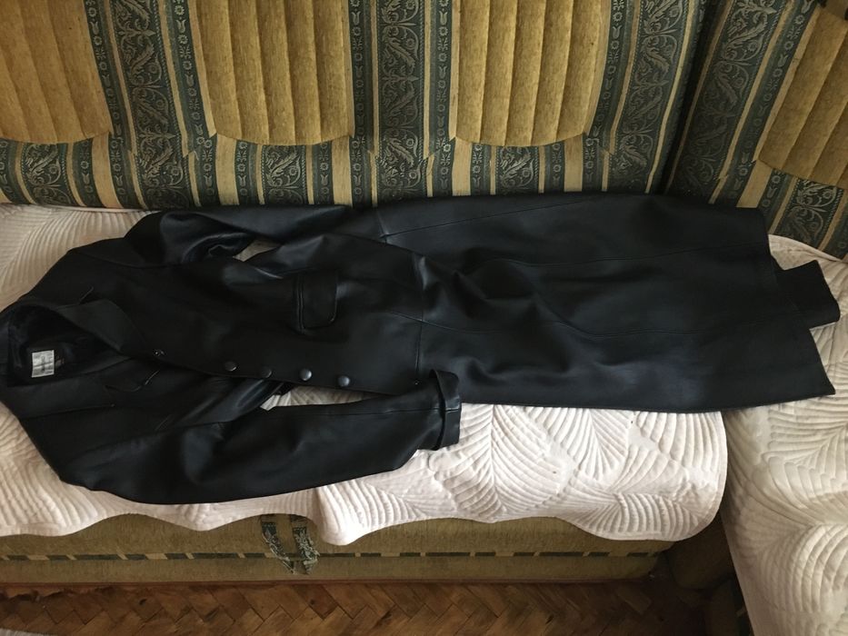 Пальто з натуральноі шкіри б\в