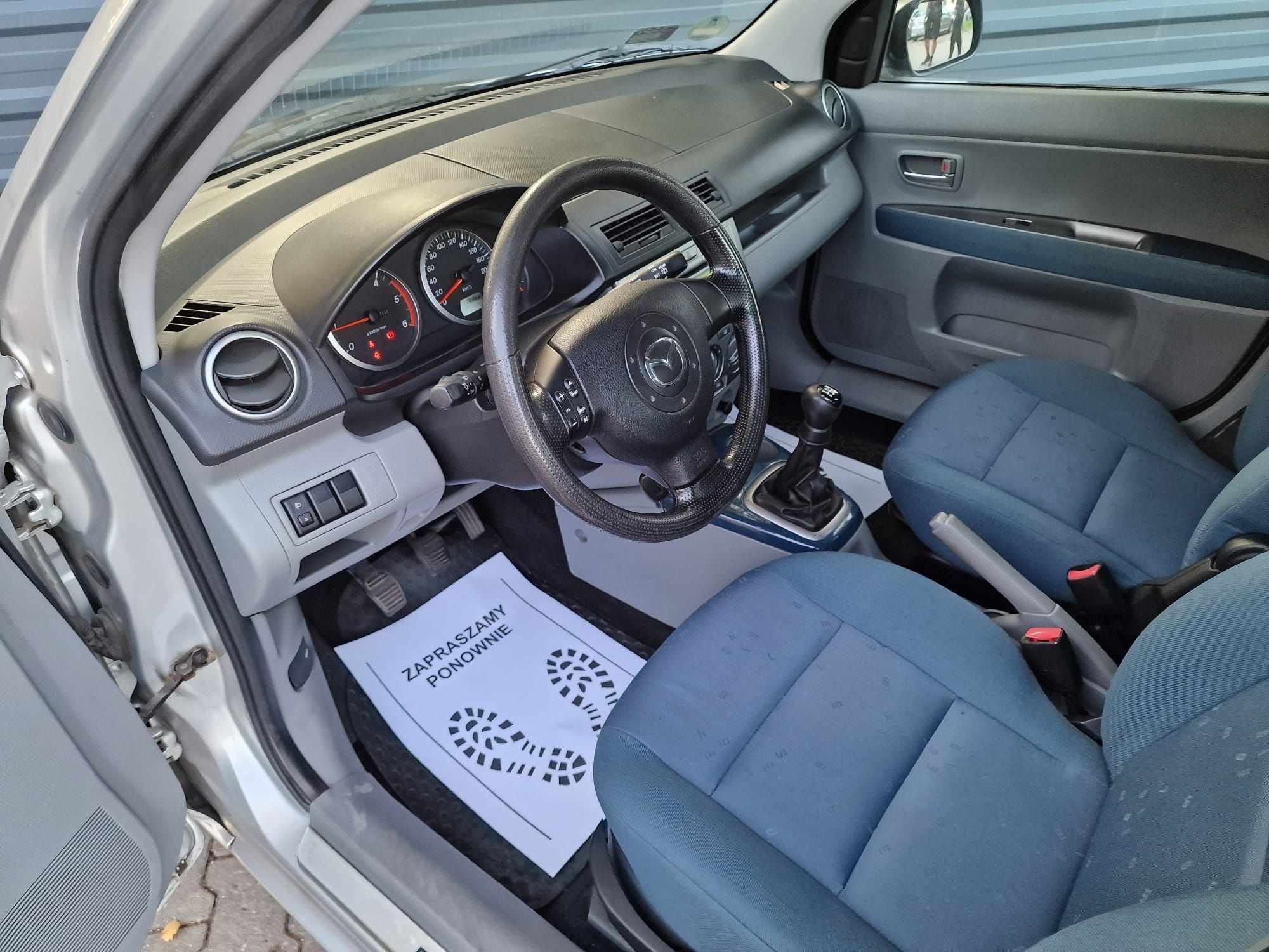 Mazda 2 - 1.4 - 2005r - Świetny stan - 0 rdzy - Niski przebieg !