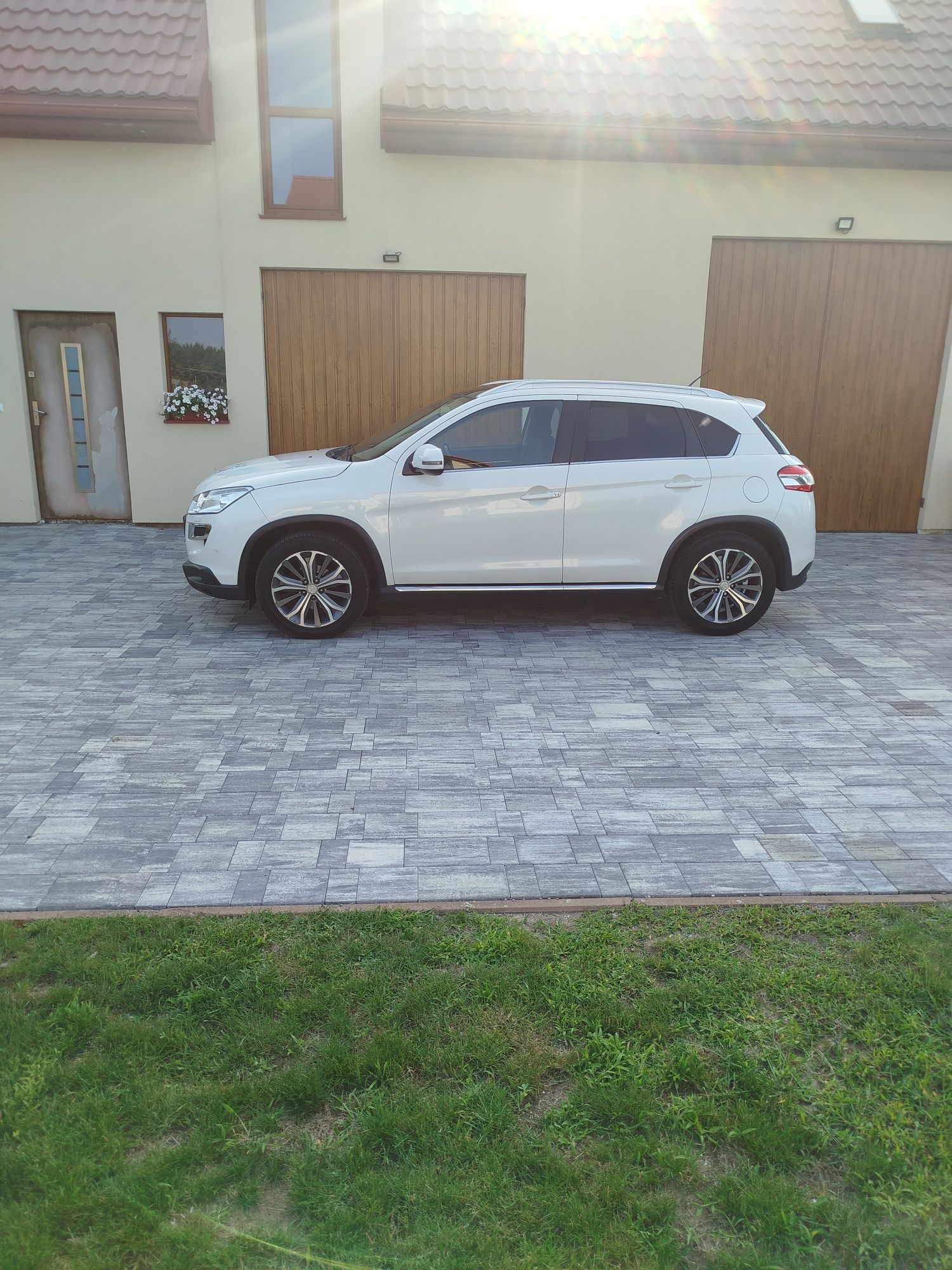 Peugeot 4008 1,8 HDi 4x4
