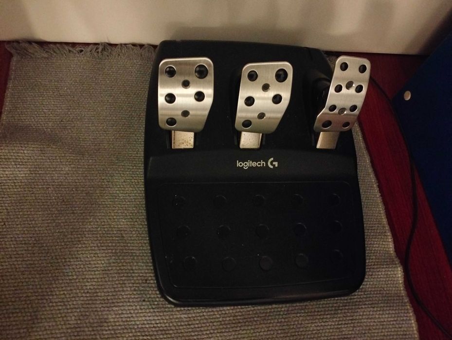 Logitech G29 + shifter64552361678851122