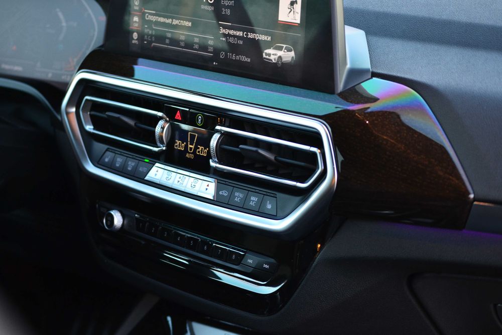 BMW X3 2023 SportDrive 30i 252к.с бензин G01 LCI