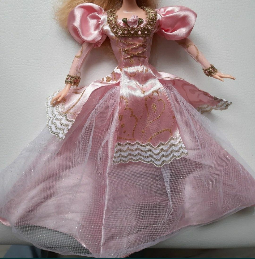 Sukienka dla lalki barbie roszpunka księżniczka