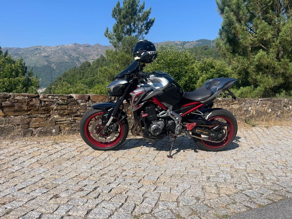 Kawasaki Z900 Imaculada!!