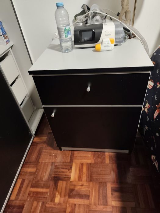 Mobílias de casal, Reservado