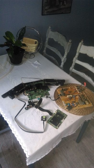 Tv Samsun UE40H6400SW części