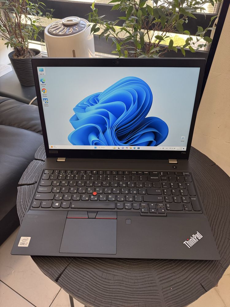 Lenovo ThinkPad P15s (i7-10510U 32GB SSD 512 Quadro P520) #0701