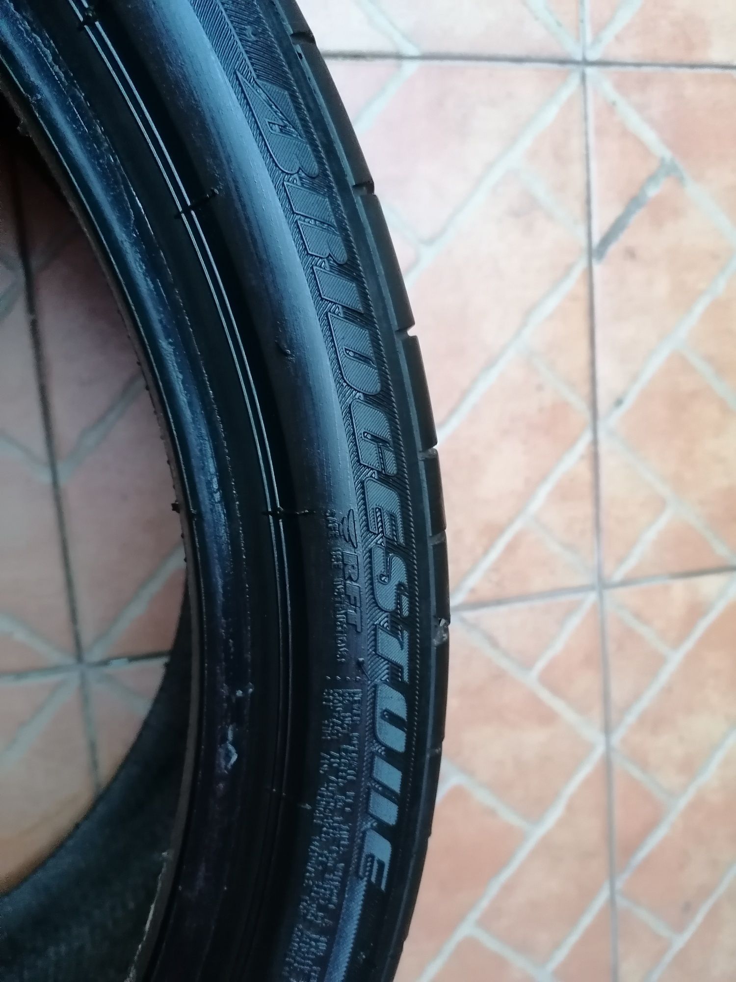 2 pneus 275/30/20 Bridgestone potenza