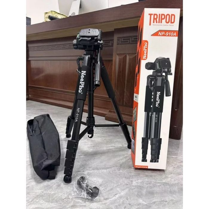 Штатив Tripod Stand Multifunctional Neepho NP-910A 2.10m