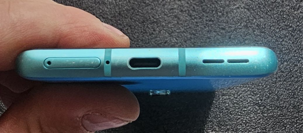 Продам смартфон  OnePlus 8 pro 8/128 Gb