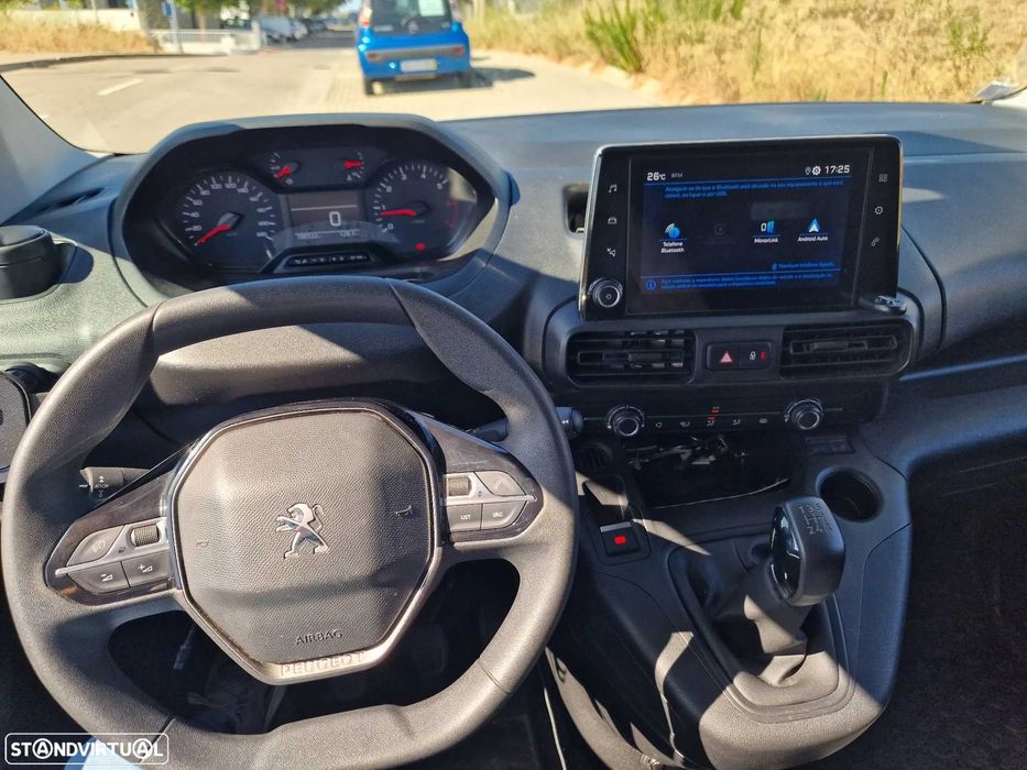 Peugeot Partner Longa, L2 versão Asphalt 2021