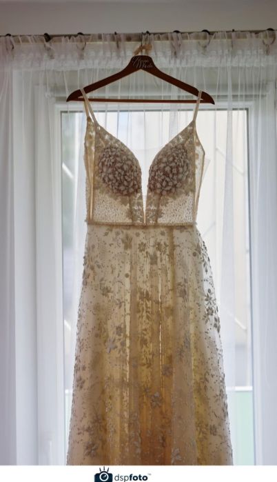 Sprzedam suknię ślubną