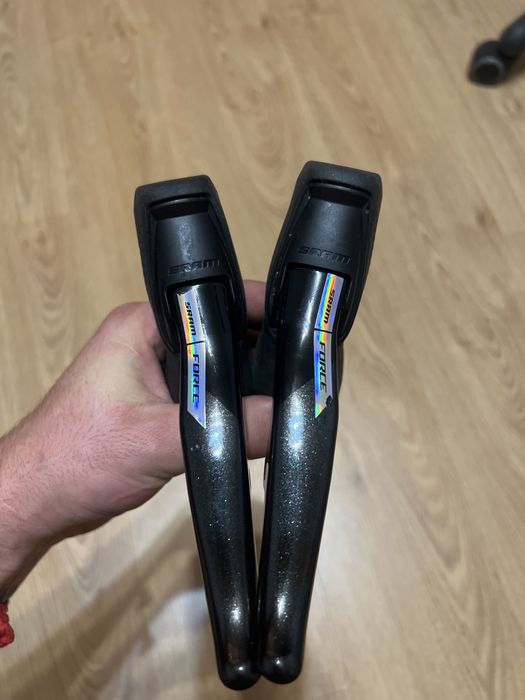 Klamkomanetki SRAM FORCE AXS D2