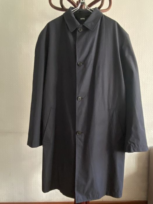 Плащ легкий чоловічій Hugo Boss.