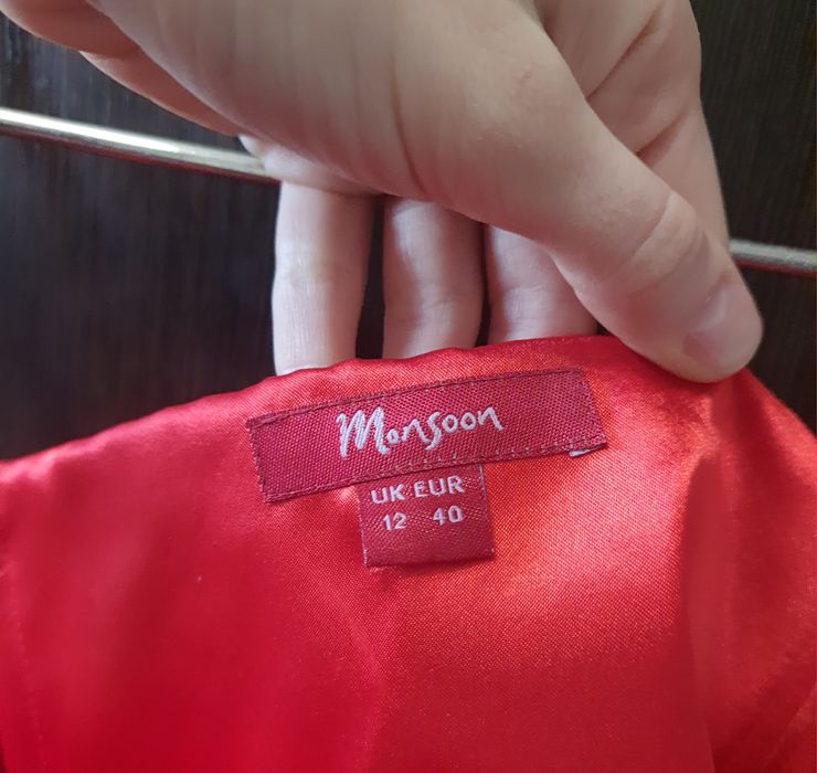 Сукня червона атласна плаття Monsoon платье жіноче гарне нарядне
