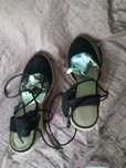 Buty na koturnie