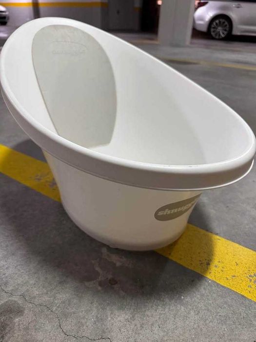 Banheira Shnuggle Branca com encosto Cinza