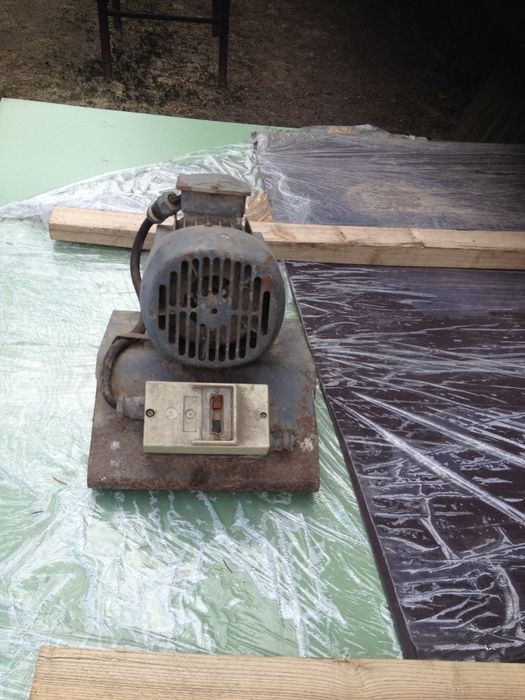 Sprzedam silnik 0,8 KW