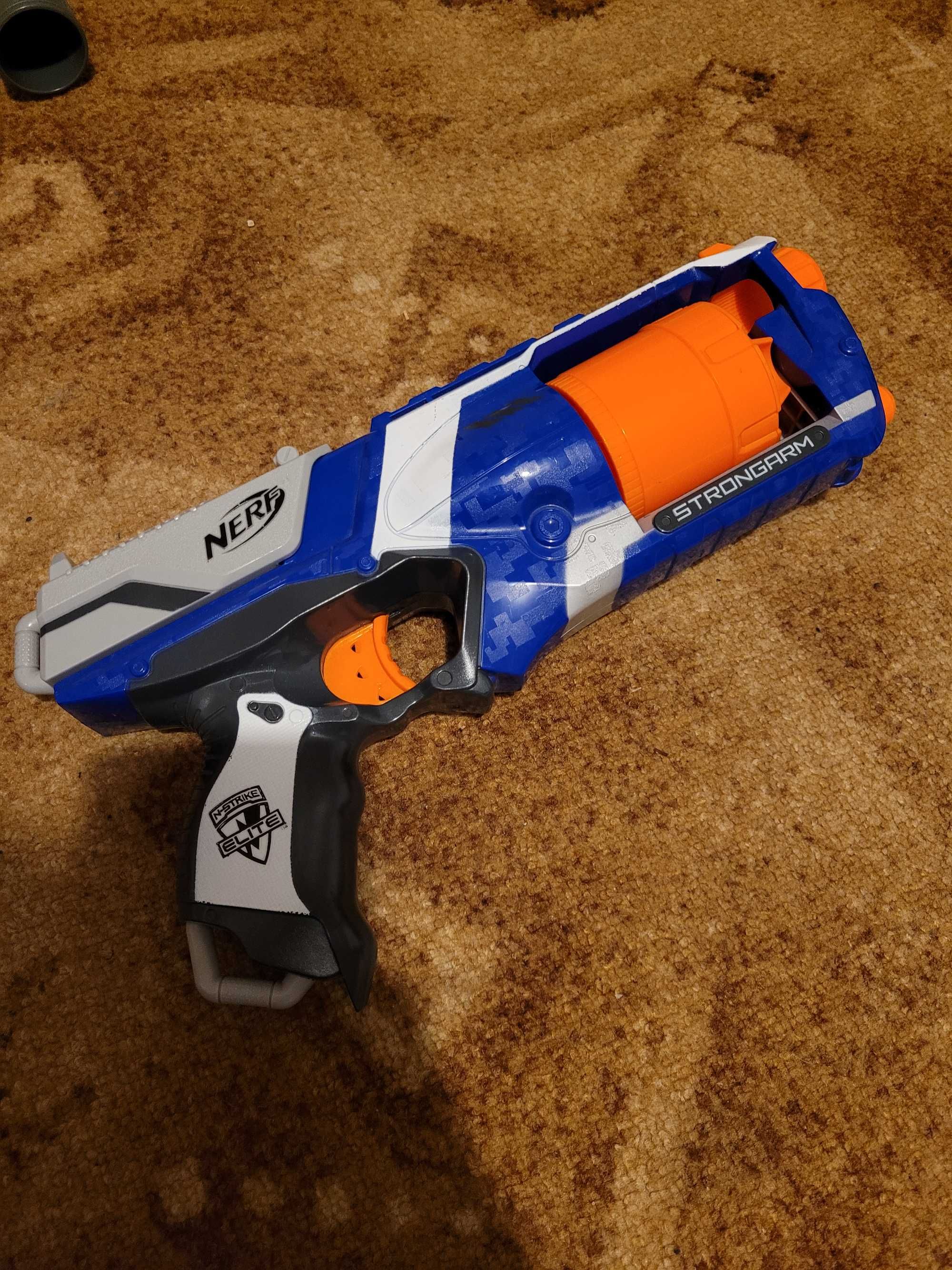 Pistolet nerf strongarm