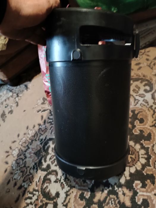 Продам нову колонку нагарантиї