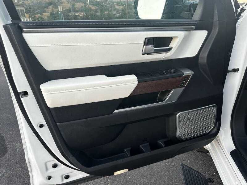2023 Toyota Sequoia