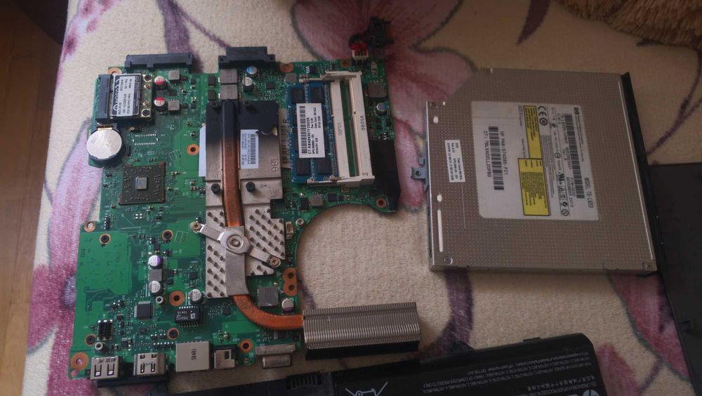 Ноутбук на розбір HP625, ВСЕ РОБОЧЕ ОКРІМ ЧІПА