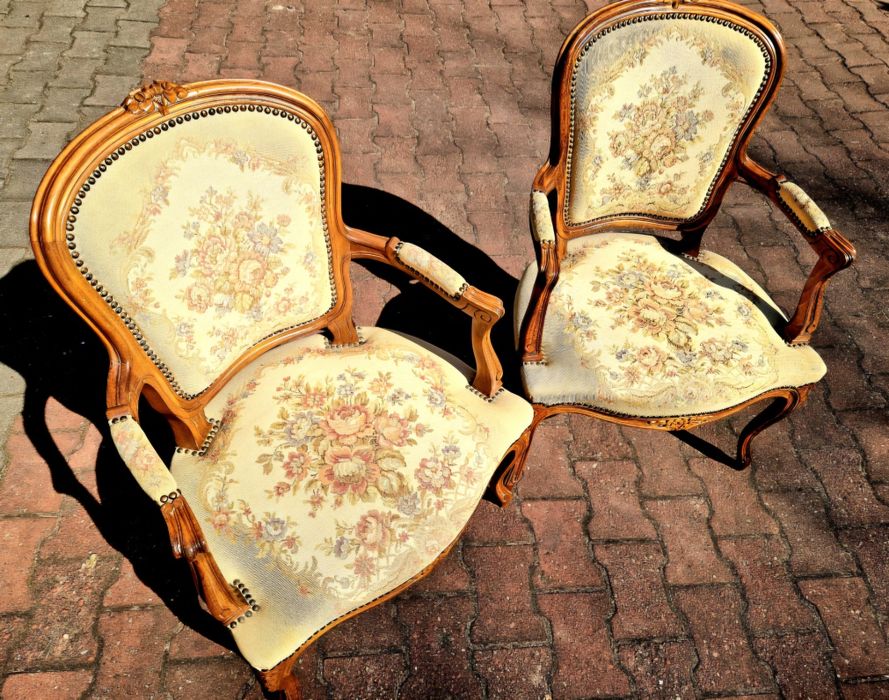 Fotele w stylu Ludwig