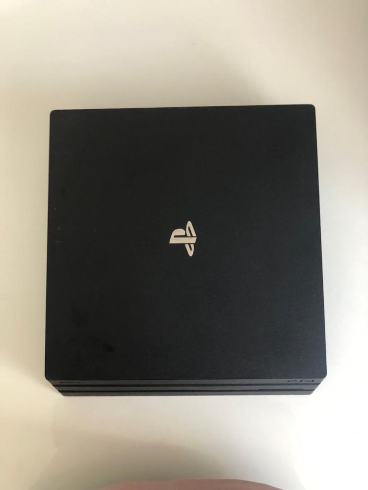 PS4 Pro+11 jogos