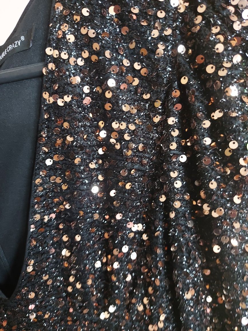 Sukienka mini dekolt cekiny brokat