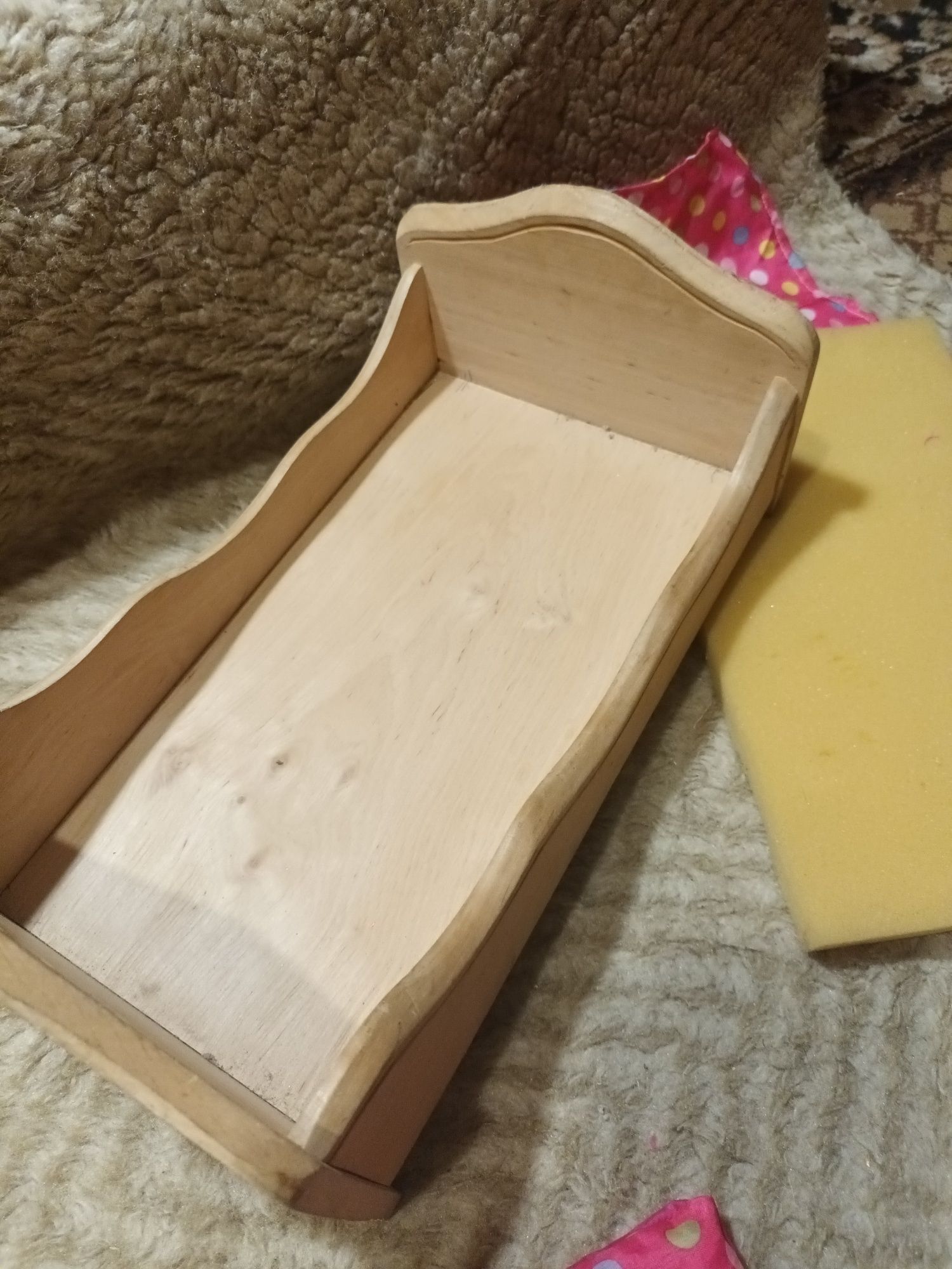 Кровать деревянная + кукла