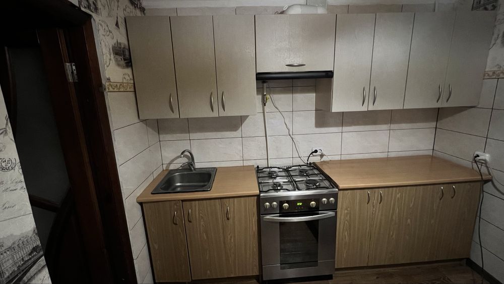 Кухня кухонні меблі б/у