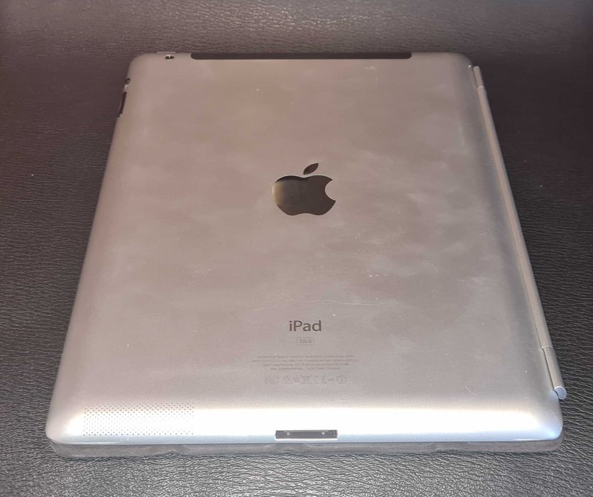 Apple iPad Wi-Fi + 3G Early 2011