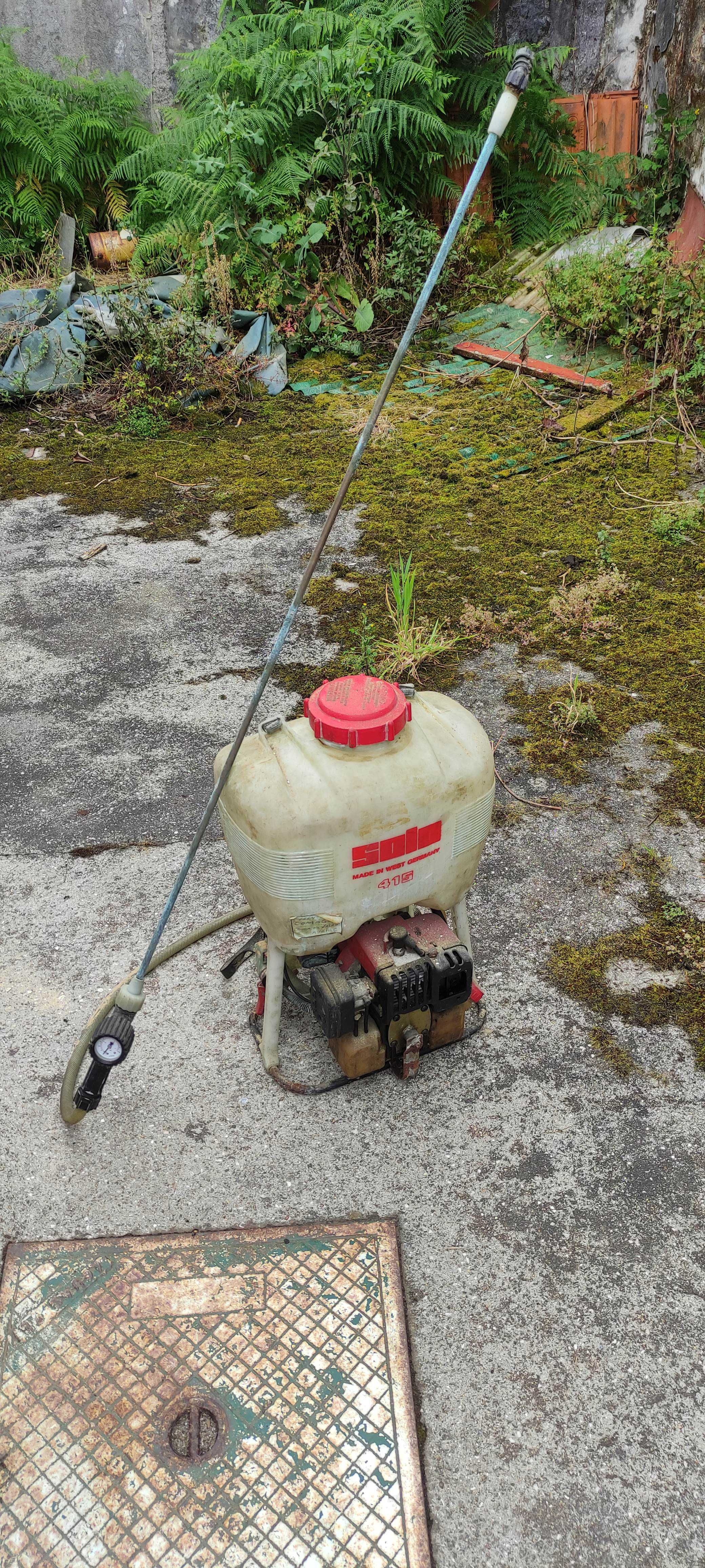 Pulverizador de costas a gasolina