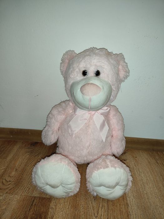 Nowy duży różowy miś z kokardką firmy SMIKI.
dł. całkowita misia 60cm.