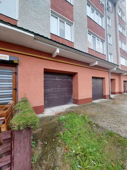 Продається великий гараж {ЦЕНТР міста}