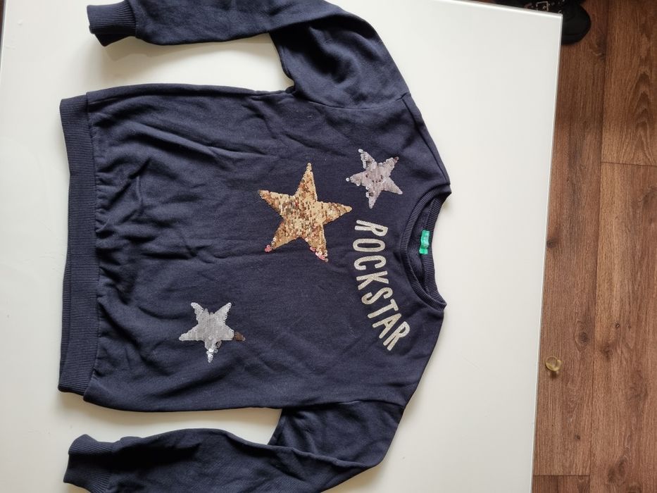 Джемпер черный с принтом Rockstar (Benetton), на девочку  11- 12 лет.