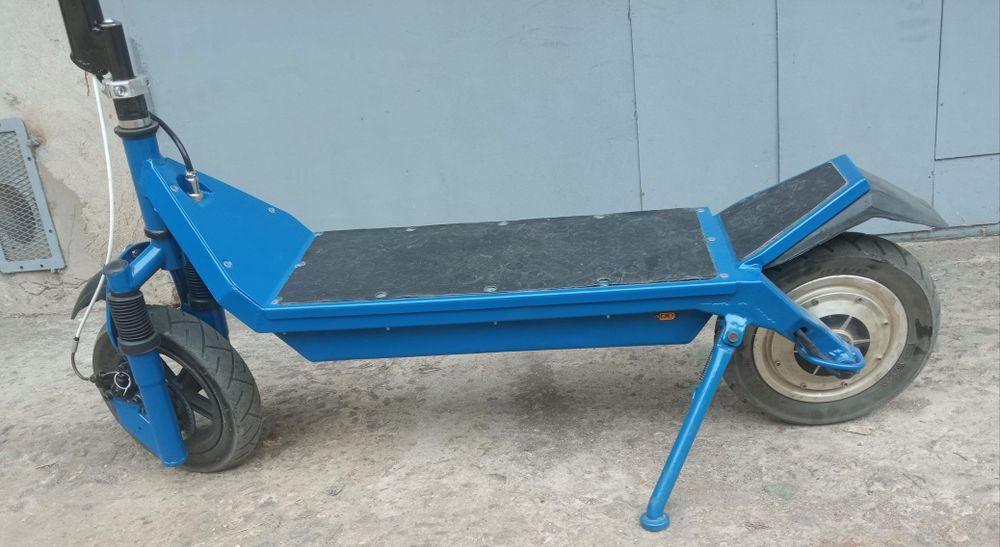 Электросамокат, колеса 10".