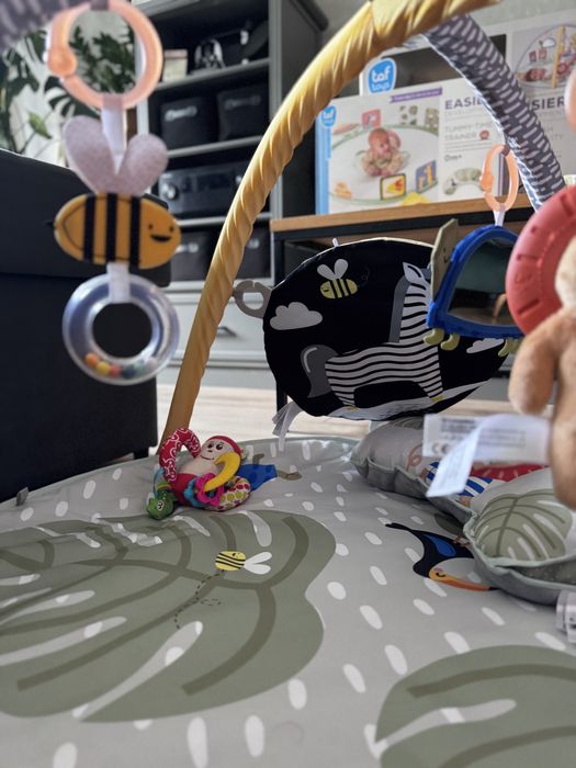 Дитячий ігровий килимок з трапецією савана Taf Toys